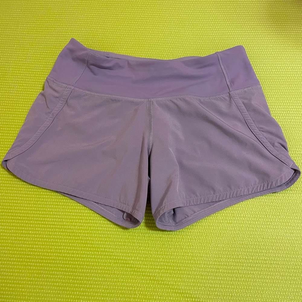 LULULEMON size 2, 4 inch speed-up shorts